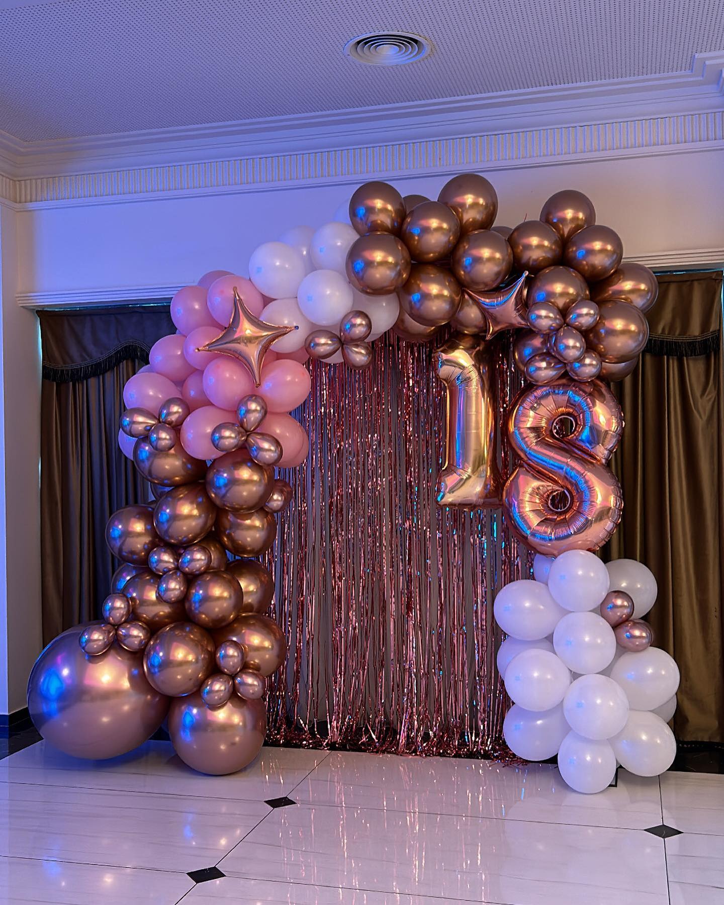 Photocorner rose gold Satu Mare